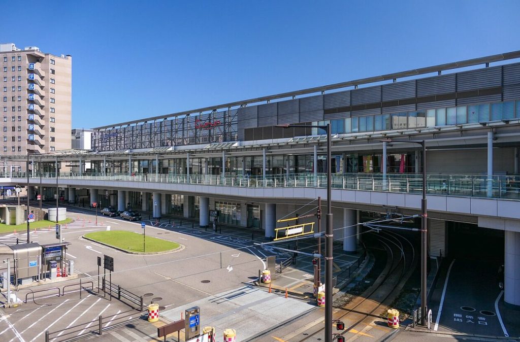 高岡駅周辺