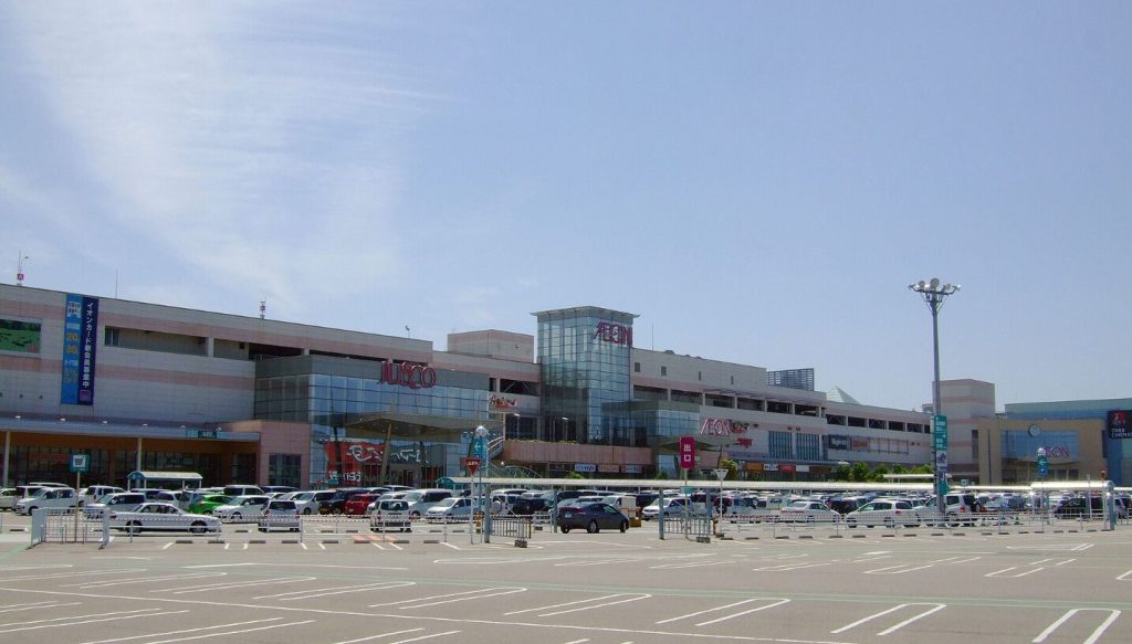 イオンモール高岡